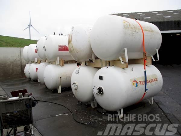 LPG GAS GASTANK 2700 LITER Tanker yari çekiciler