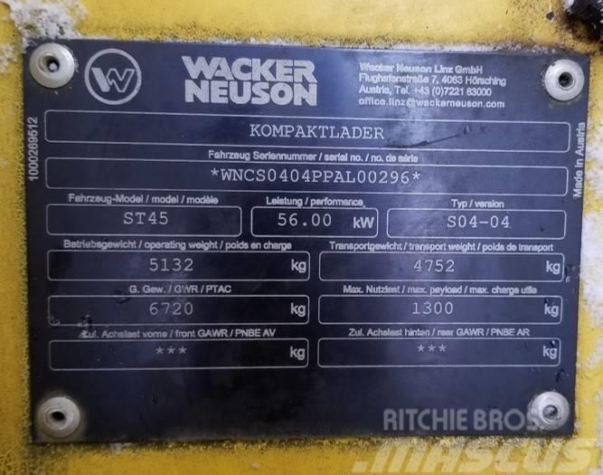 Wacker Neuson ST45 Paletli yükleyiciler