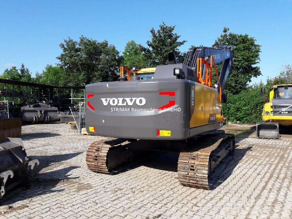 Volvo EC 220 E LR Uzun bomlu ekskavatörler