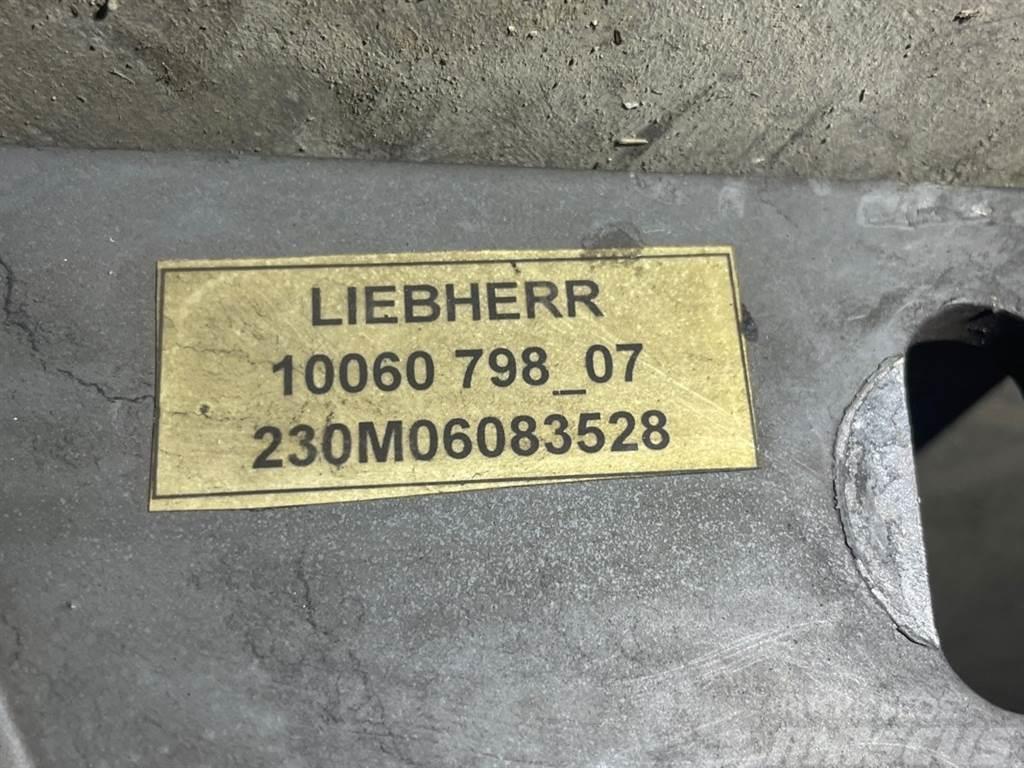 Liebherr A934C-10060798-Frame backside center/Einbau Rahmen Saseler