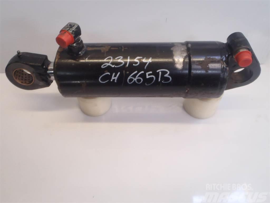 Challenger MT665B Lift Cylinder Hidrolik
