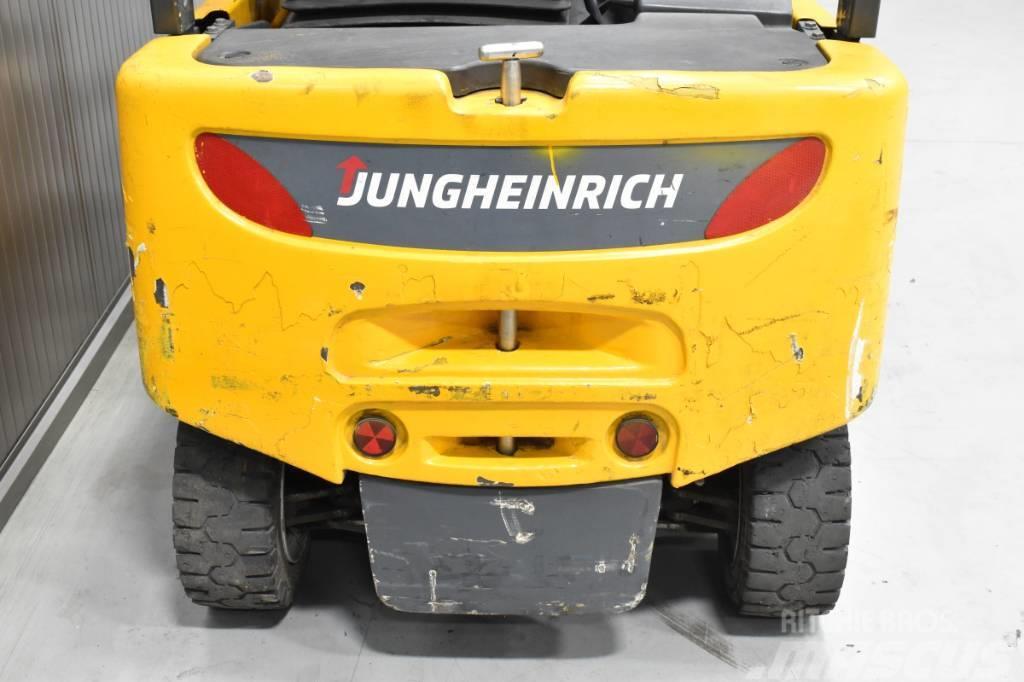 Jungheinrich EFG 320 N Elektrikli forkliftler