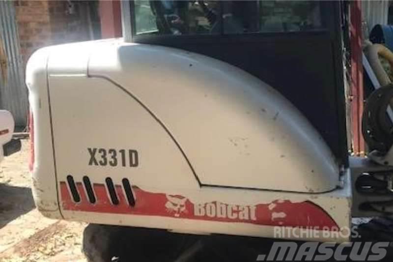 Bobcat X331D 3.1 Ton Excavator Traktörler