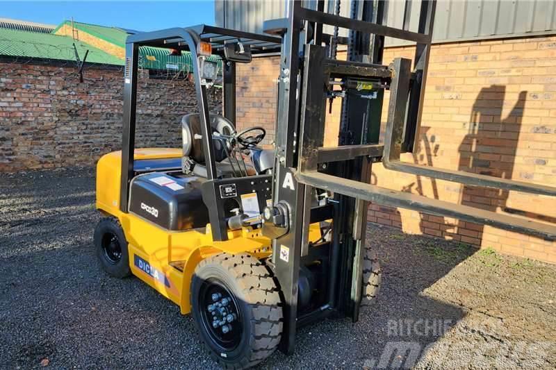  Other New 3 ton 3m forklifts Diger