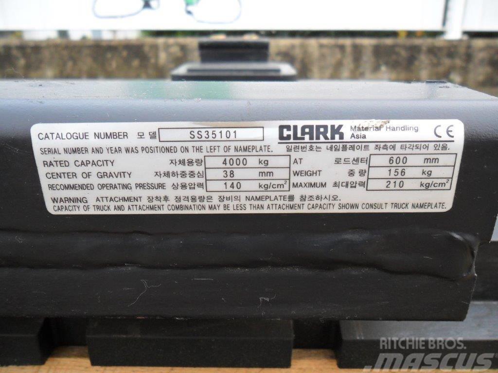 Clark Seitenschieber FEM3 - 1350mm Çatallar