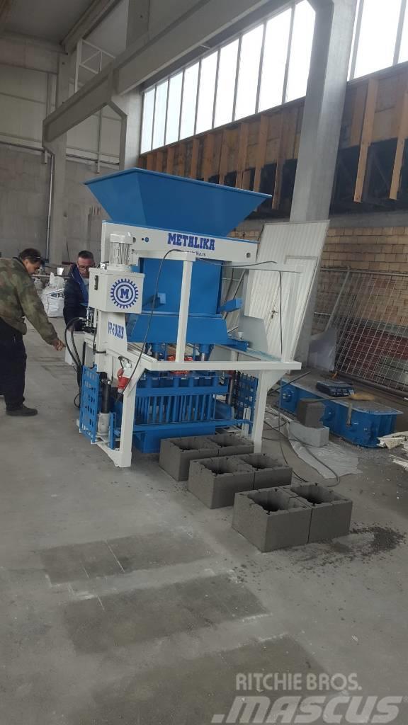 Metalika Concrete block making machine Beton kesiciler