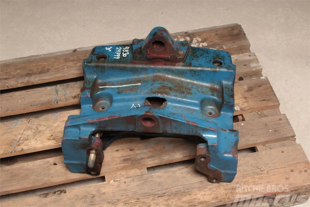 Ford 4830 Front axle support Saseler