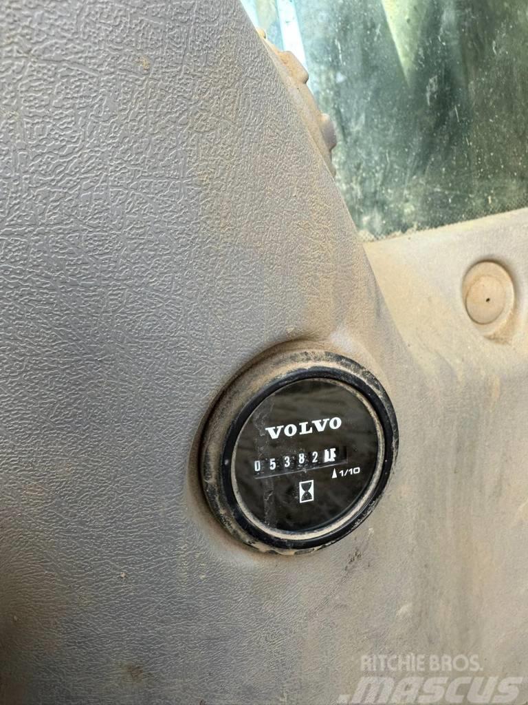 Volvo EC 140 D Paletli ekskavatörler