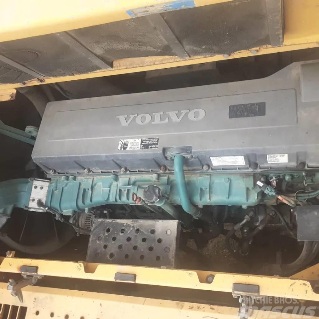 Volvo EC 700 B LC Paletli ekskavatörler