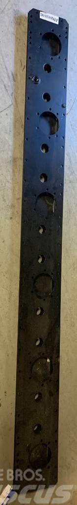 Junkkari LN245 cutter bar (sump & lid) D2421030100 Zincirler /Paletler