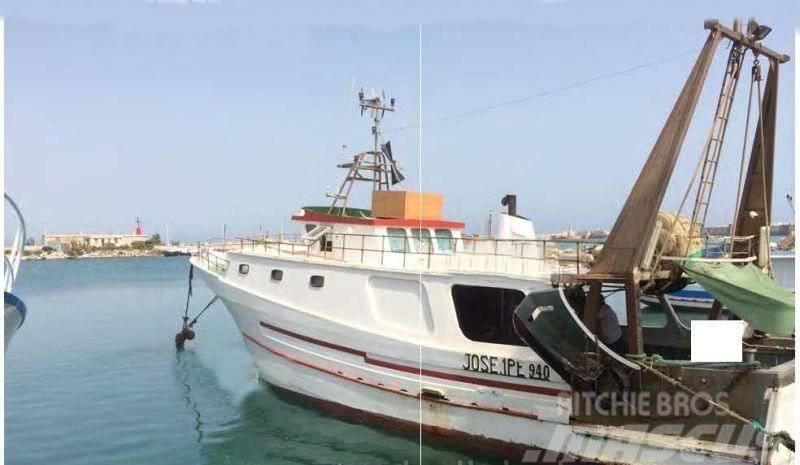  Barco de pesca denominada "Jose" Fishing boat Diger aksam
