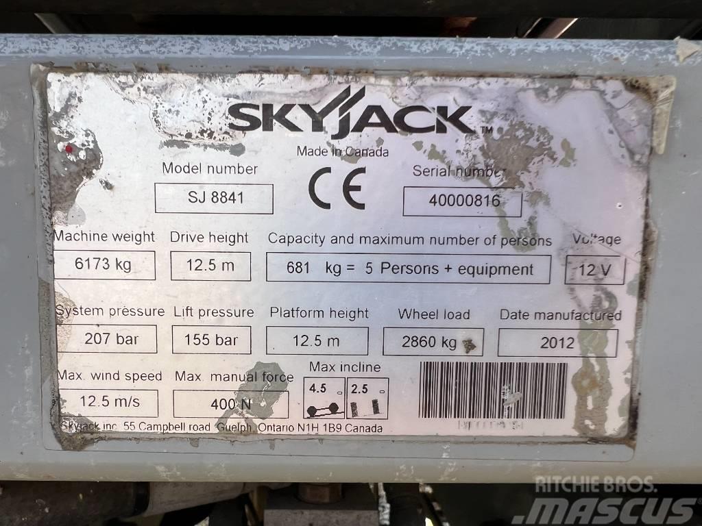 SkyJack SJ 8841 Makasli platformlar