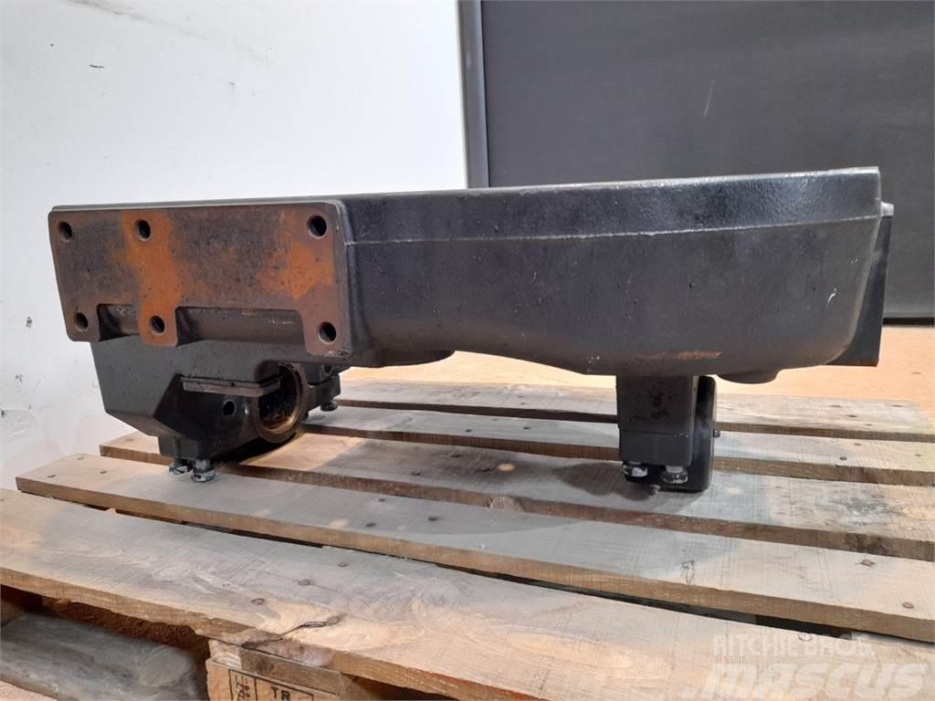 New Holland TM190 Front axle support Saseler