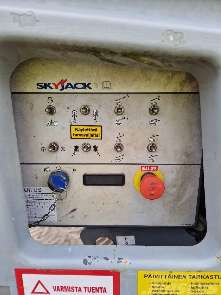 SkyJack SJ 45 T Teleskopik personel platformları