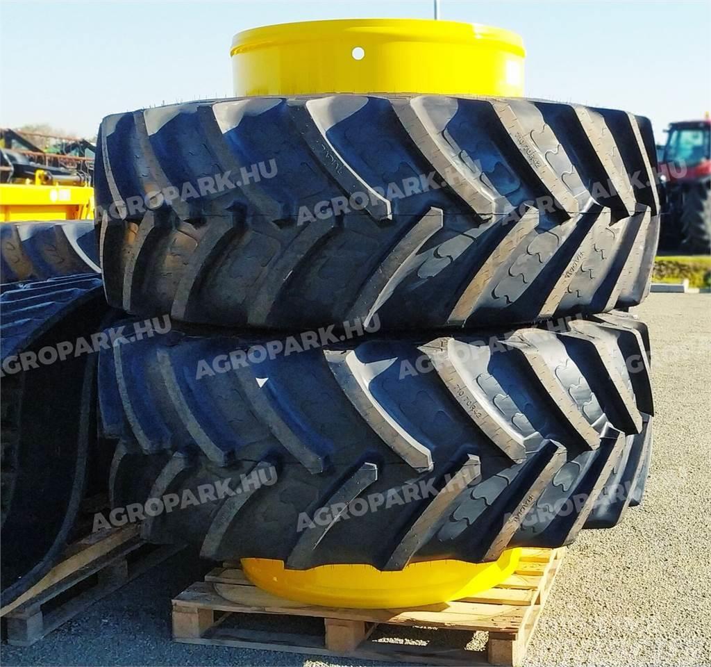  Twin wheel set with Alliance 650/85R38 tires, 1 pa Arka lastikler