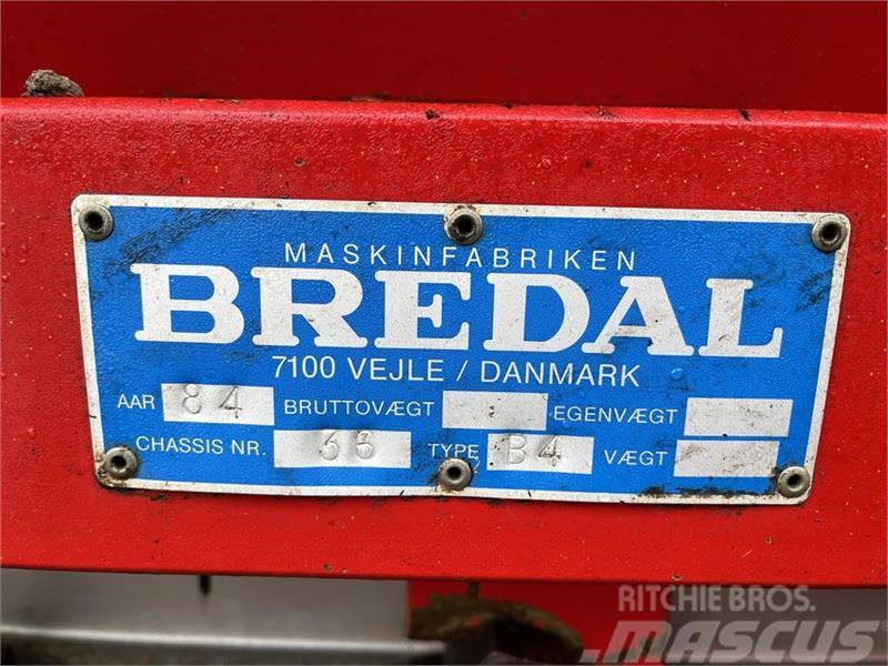 Bredal B 4 Med rustfri båndkasser Mineral gübre dagiticilar
