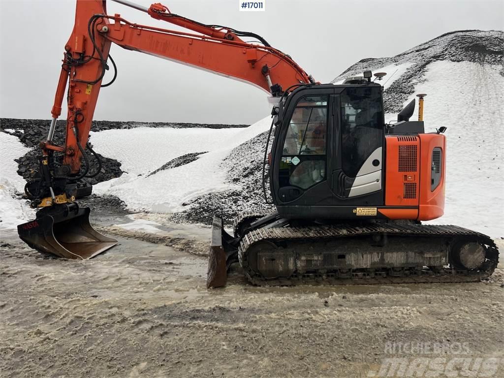 Hitachi ZX135us-6 excavator w/ gps, digging bucket, cleani Paletli ekskavatörler