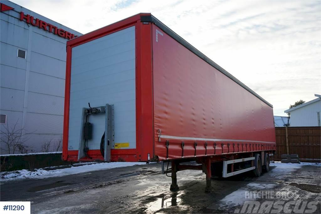 HRD 2 axis chapel city trailer. New brakes and canopy  Diger çekiciler