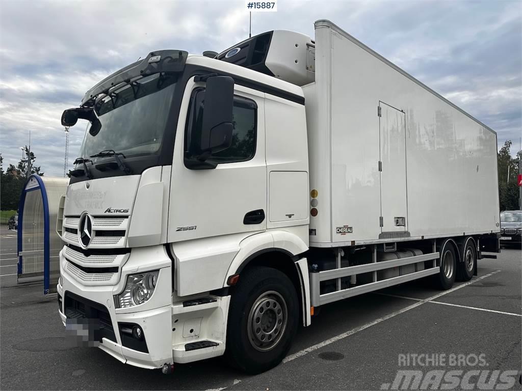 Mercedes-Benz Actros 6x2 Box Truck w/ fridge/freezer unit. Kapali kasa kamyonlar