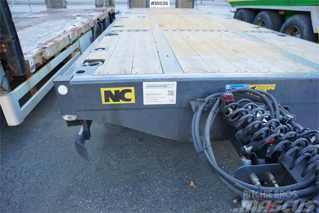 NC 3 axle machine trailer that is little used Diger çekiciler