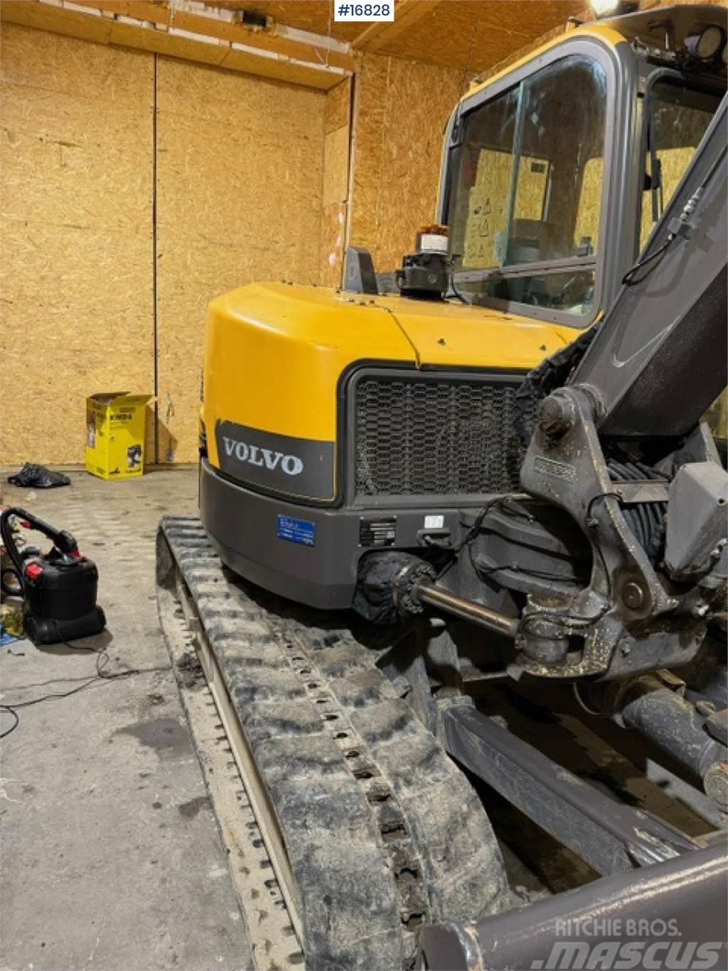 Volvo ECR88D Tracked excavator w/ bucket and tilt Paletli ekskavatörler