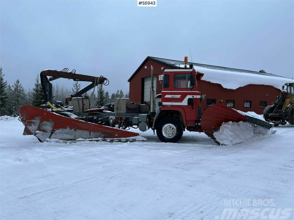 Scania LBS 111 with plow equipment, Tractor registered Çekiciler