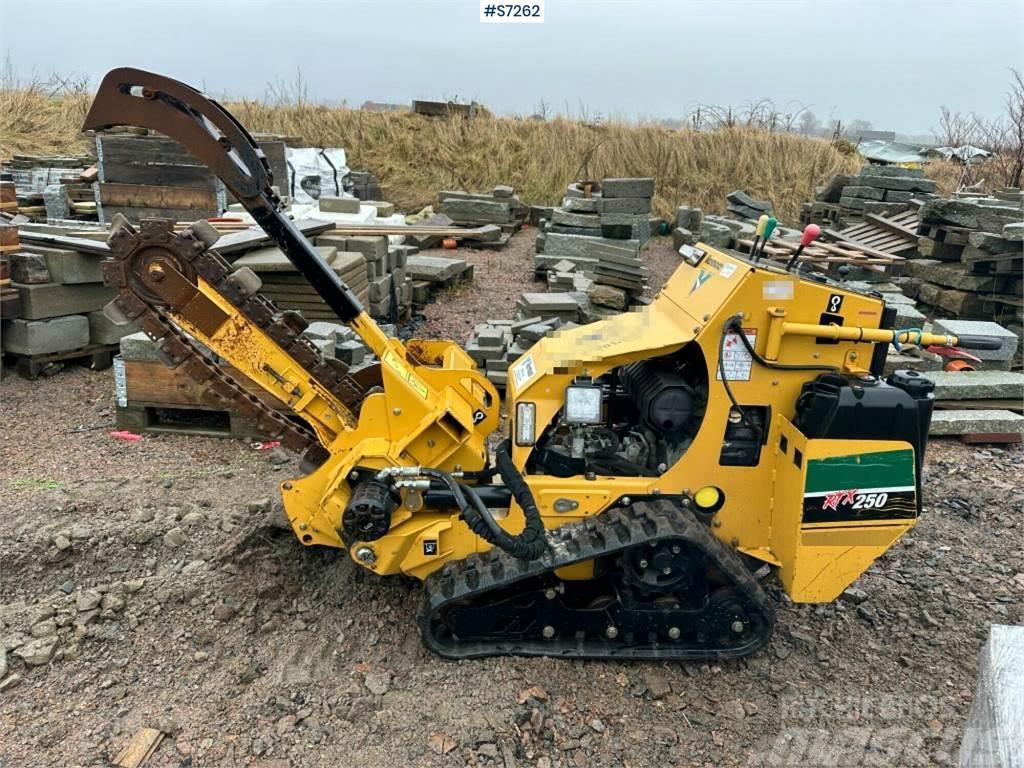 Vermeer RTX250 Trencher SEE VIDEO Diger