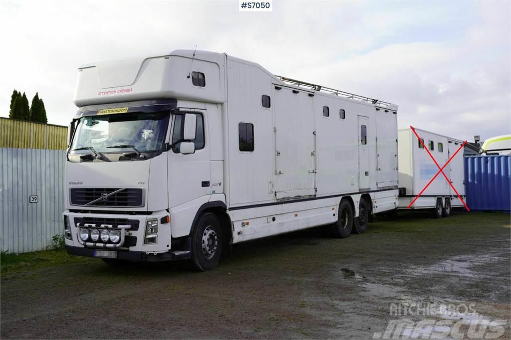 Volvo FH 400 6*2 Horse transport with room for 9 horses Hayvan nakil kamyonlari