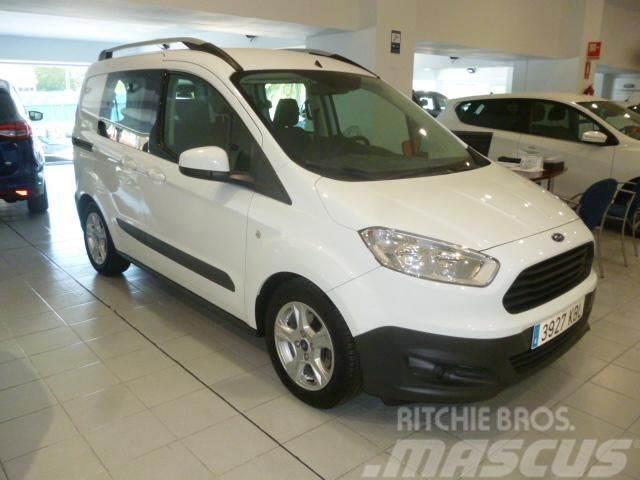 Ford TRANSIT COURIER 1.5TDCI 75PS AMBIENTE 75 4P Panel vanlar