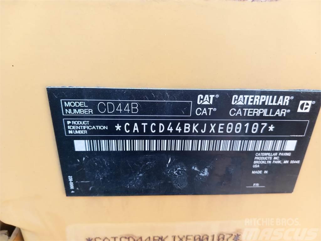 CAT CD44B Kültivatörler