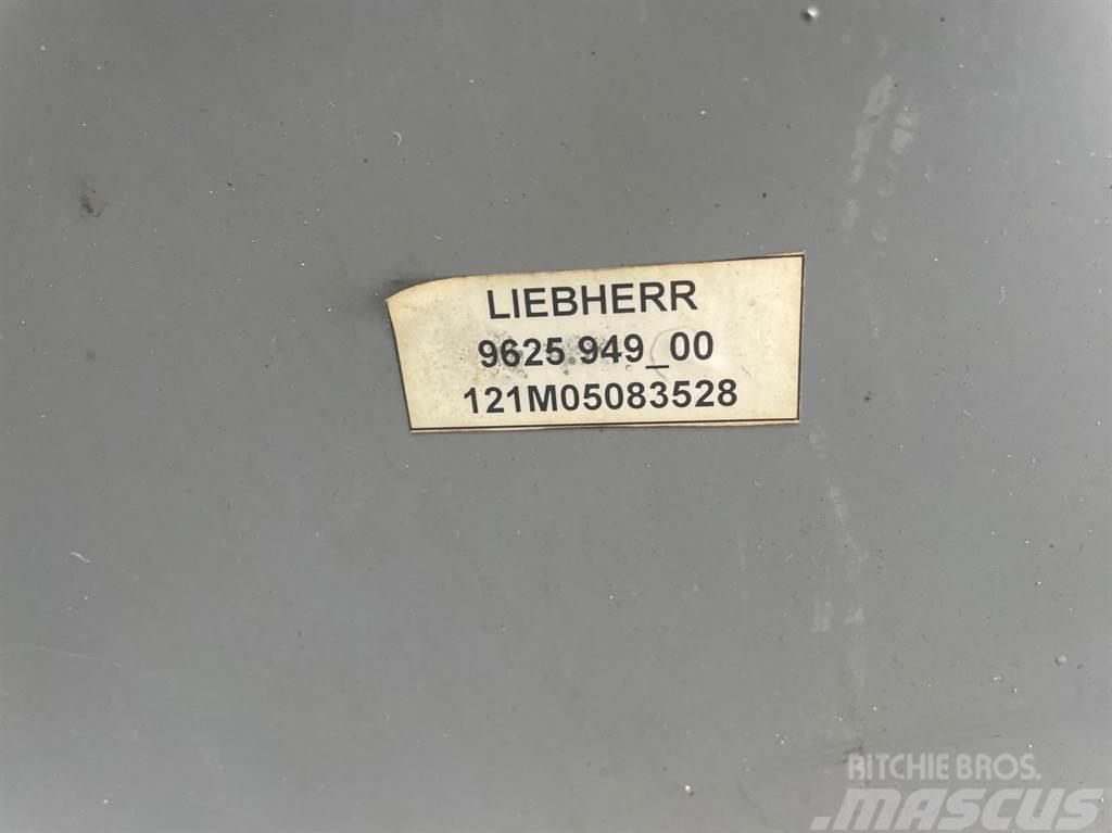 Liebherr A934C-9625949-Stair panel/Trittstufen/Traptreden Saseler