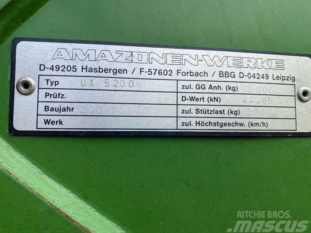 Amazone UX 5200 Çekilir pülverizatörler