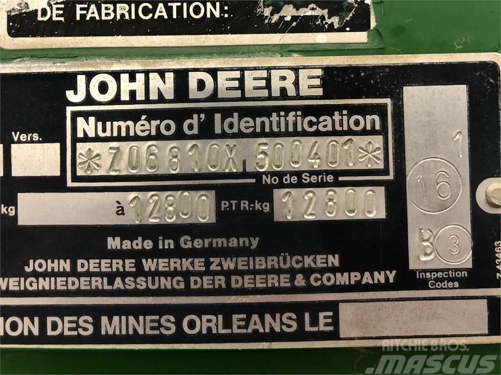 John Deere 6810 Silaj makinasi