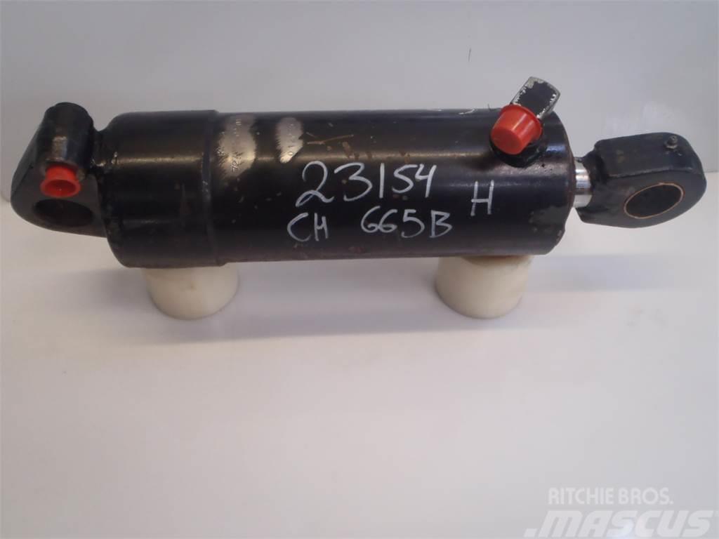 Challenger MT665B Lift Cylinder Hidrolik