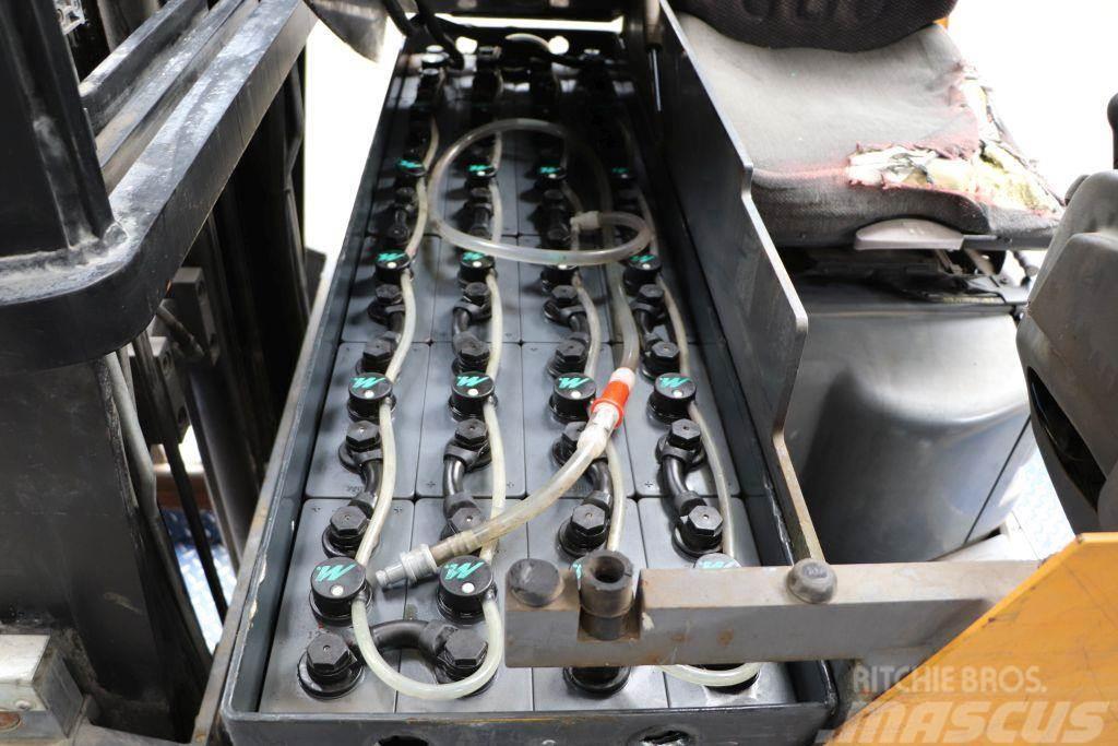 OMG NEOS II 16 SE AC Reach truck - depo içi istif araçları