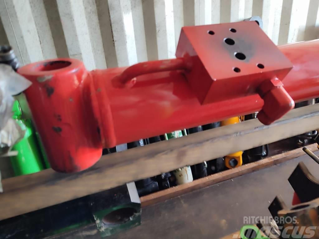Manitou MVT 1337 arm extension hydraulic cylinder Hidrolik
