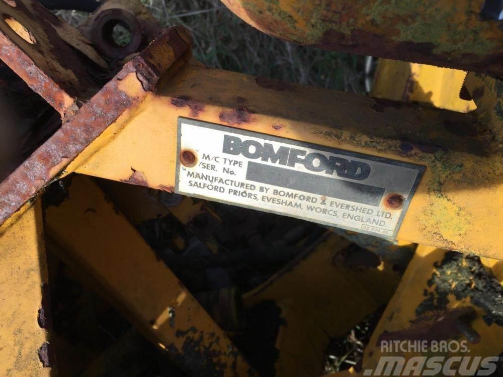 Bomford Hedge trimmer ram £100 Diger parçalar