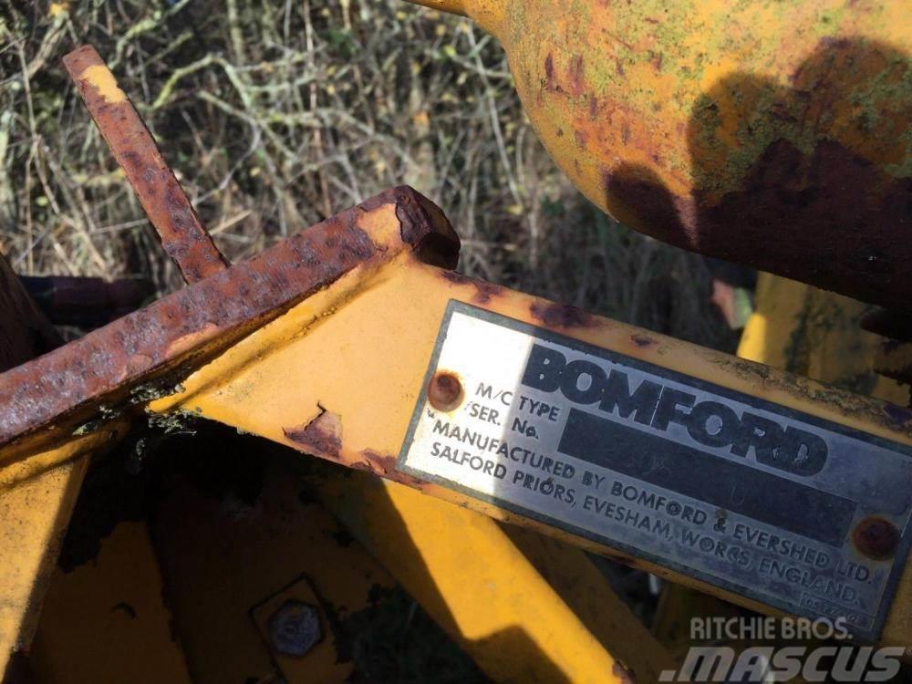 Bomford Hedge trimmer ram £100 Diger parçalar