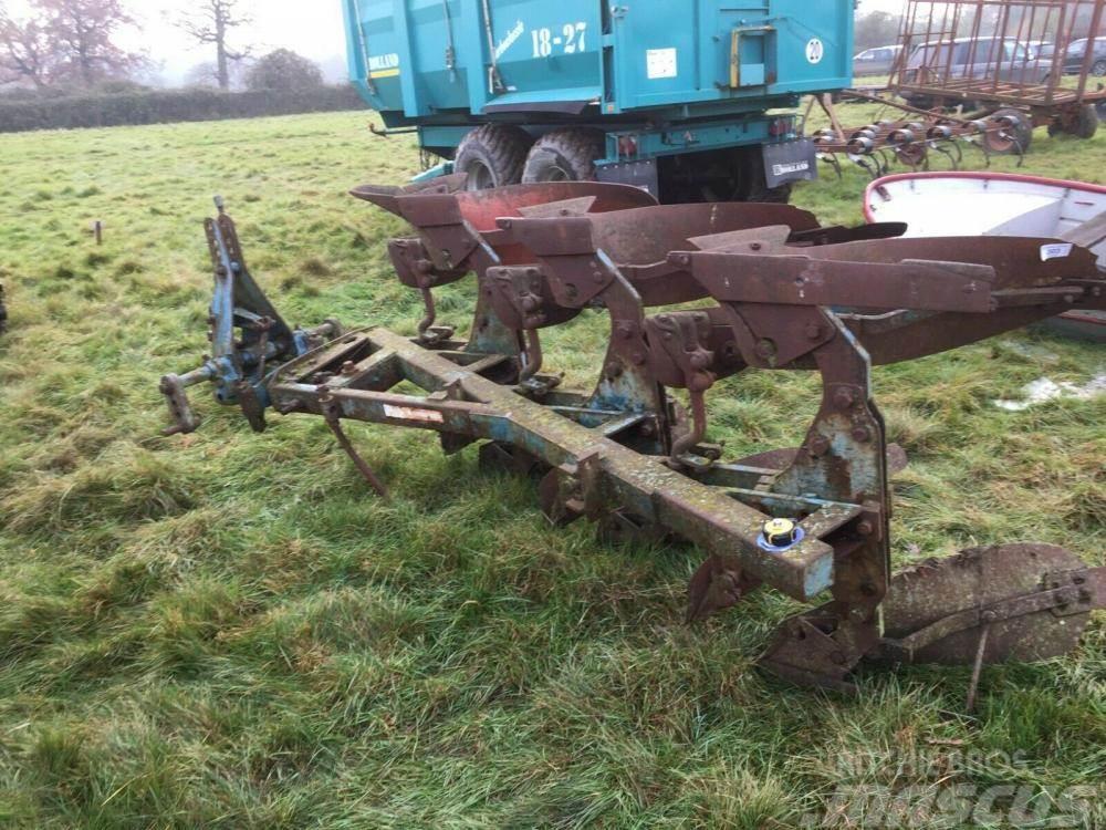 Ransomes 3 Furrow reversible plough £450 plus vat £540 Pulluklar