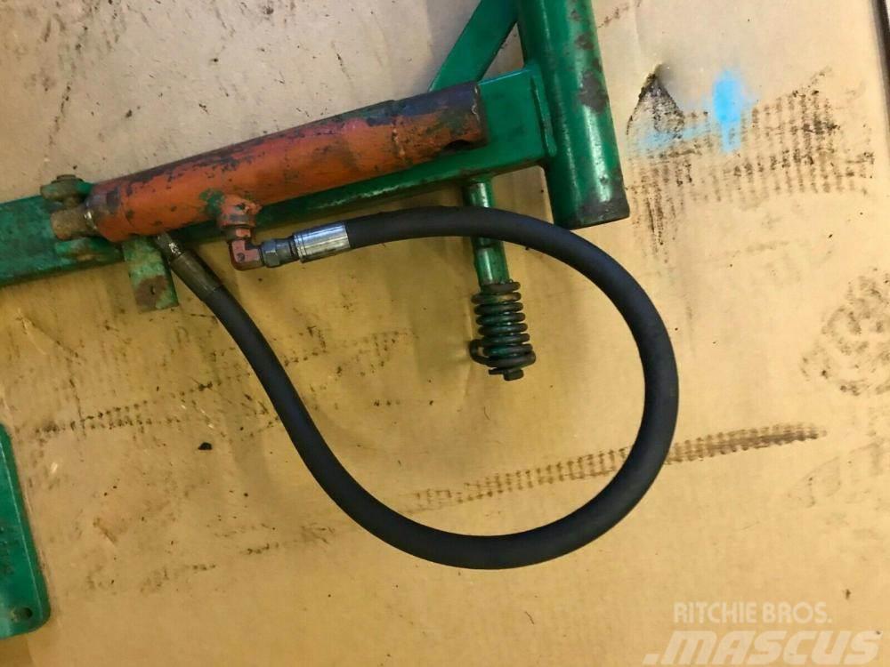 Ransomes 350 D NSR cutting cylinder lifting arm and hyd ram Diger parçalar