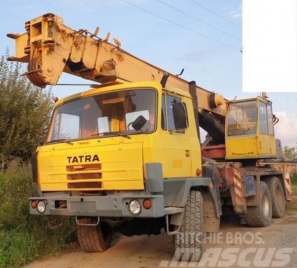 Tatra 815 +AD20 T Araç üzeri vinçler