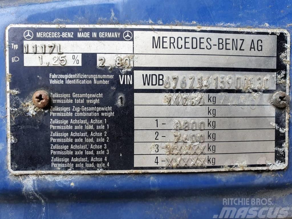 Mercedes-Benz 1117 L (KONIOWÓZ) Hayvan nakil kamyonlari