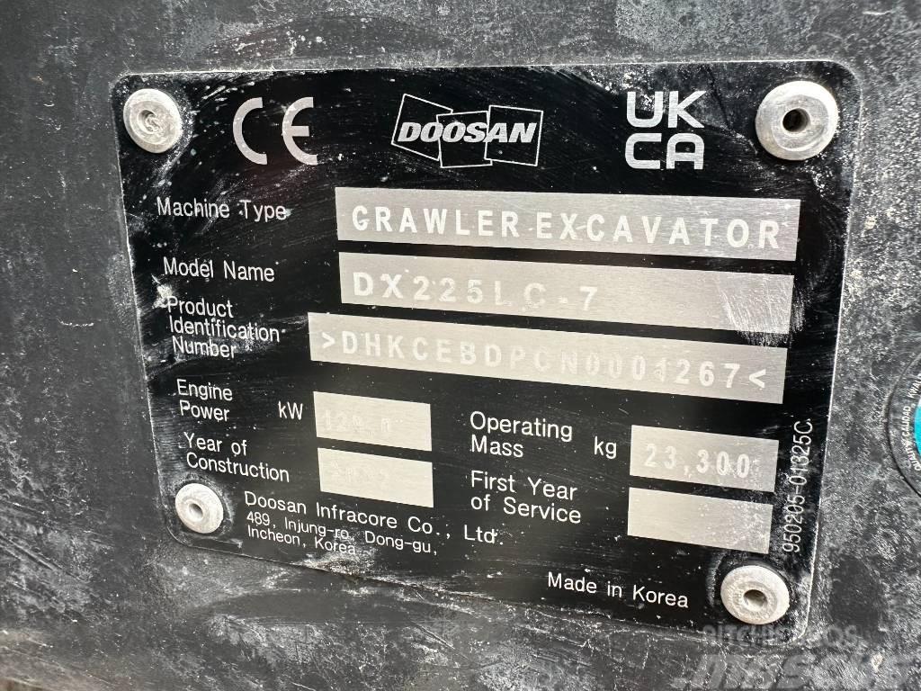 Doosan DX 225 LC-7 TOPCON OQ70/55 Paletli ekskavatörler
