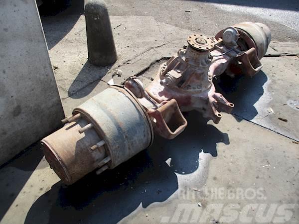 Iveco 2ND AXLE FROM TANDEMSET Akslar