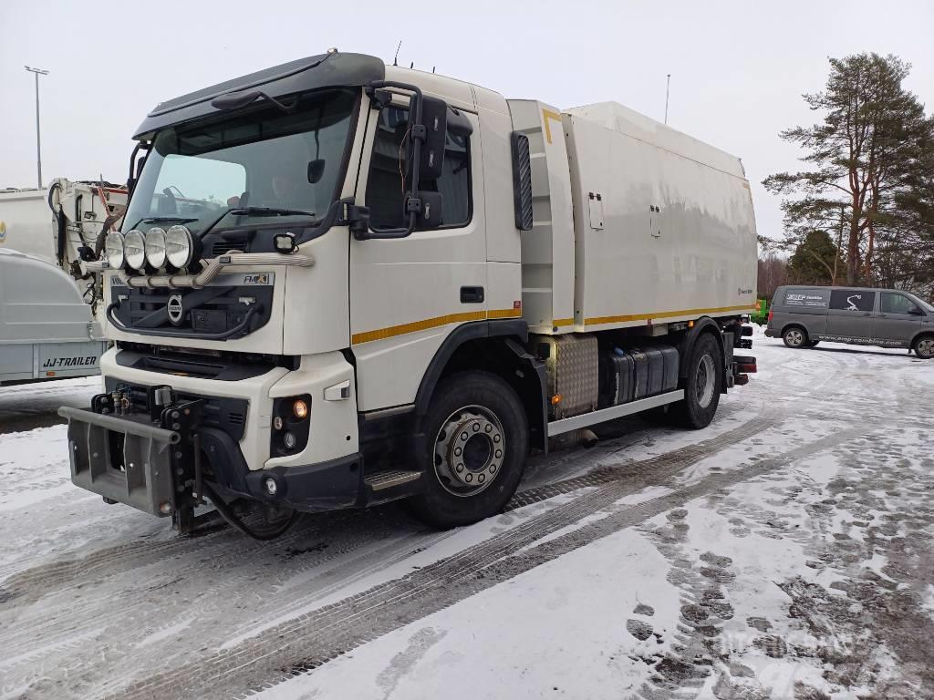 Volvo FMX Süpürme kamyonları