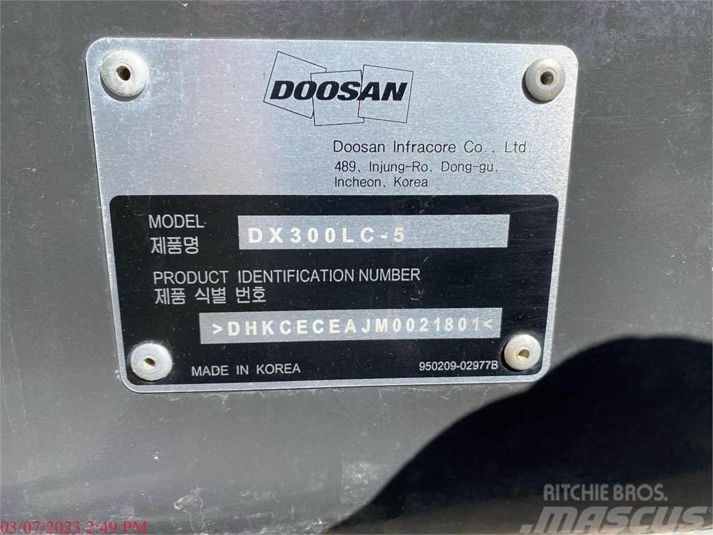 Doosan DX300 LC-5 Atık taşıma araçları