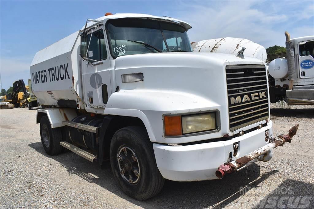 Mack CH613 Tankerli kamyonlar