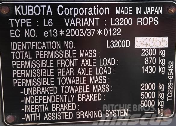 Kubota L3200D TRACTOR Diger
