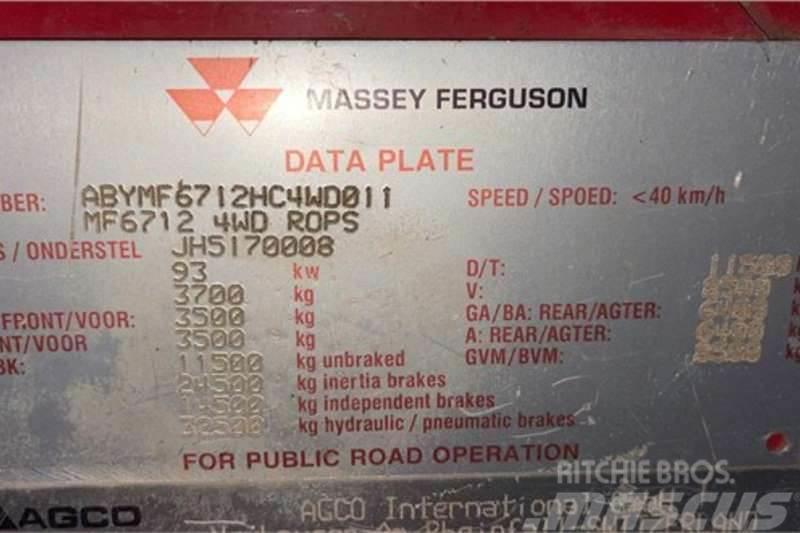 Massey Ferguson 6712 Traktörler