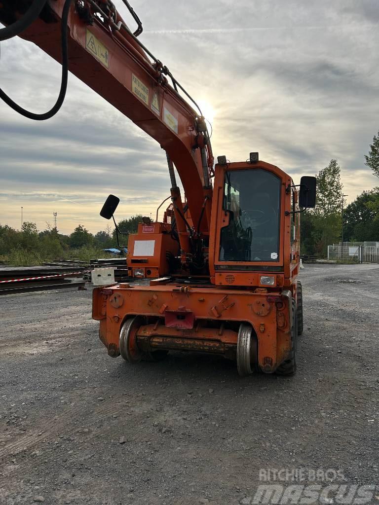 CASE 788 Rail Road excavator Demiryolu bakım araçları